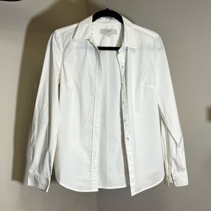 Ann Taylor fitted button-up